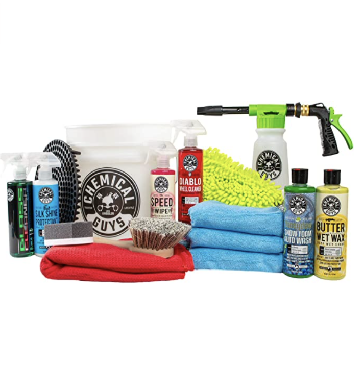 HOL148 16-Piece Arsenal Builder Motorcycle Wash Kit with Foam Gun, Bucket and (6) 16 oz